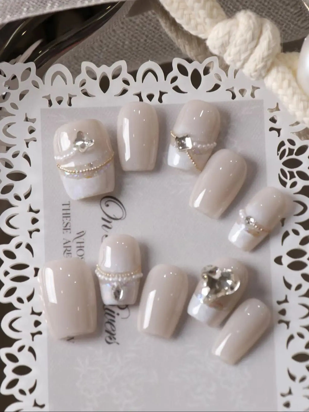 White diamond butterfly press-on nails short glitter nail art
