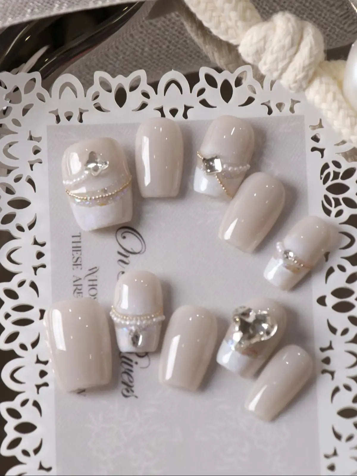 White diamond butterfly press-on nails short glitter nail art